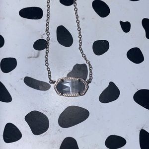 Kendra Scott necklace